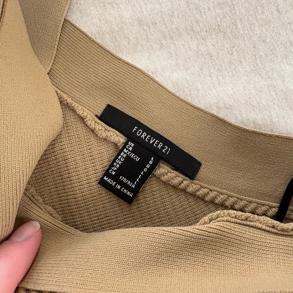 Forever 21 Tan Ribbed Halter Crop Top - Picture 2 of 3